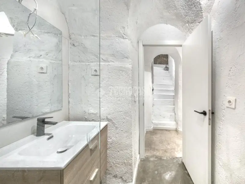 Planta Baja Malasaña Madrid Centro Reformada Amplia Dormitorio Salon Cocina