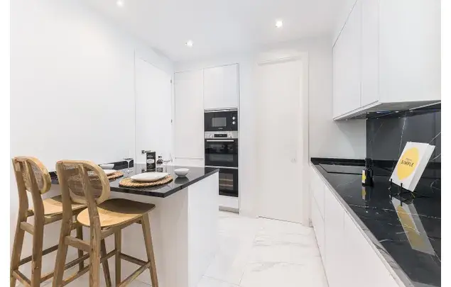 Apartamento 3 Dormitorios Salamanca 188m2