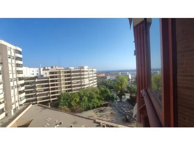 Apartamento en Alicante Centro con Vistas al Mar