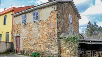 Casa de Piedra en Artes Carballo para Rehabilitacion