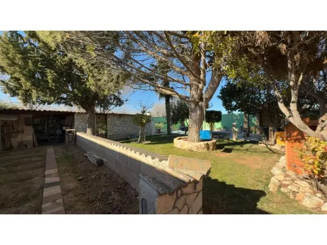 Chalet en La Celada Guadalajara con Piscina y Barbacoa
