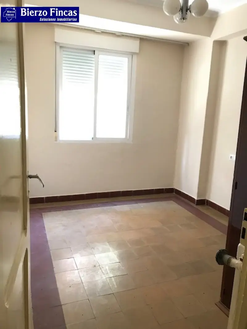 Venta Piso Reformado Centro Ponferrada 99m2 4 Habitaciones