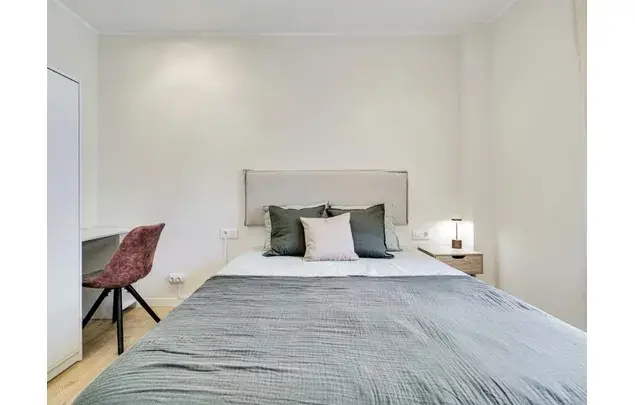 Habitaci
ón 83m
² Barcelona Alquiler Media-Larga Estancia