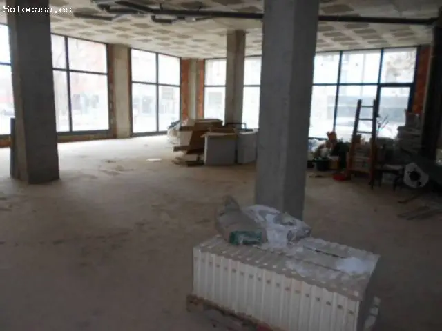 Local Nuevo 200m2 Planta Baja Acceso Adaptado Escaparate