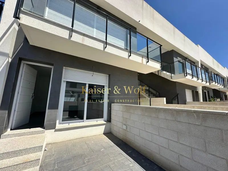 Bungalow en Gran Alacant con Piscina y Parking Privado