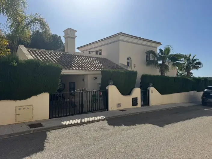 Villa de Lujo en Venta Las Ramblas Golf 5 Dormitorios