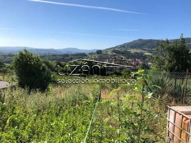 Chalet en Oviedo para reformar 500m2