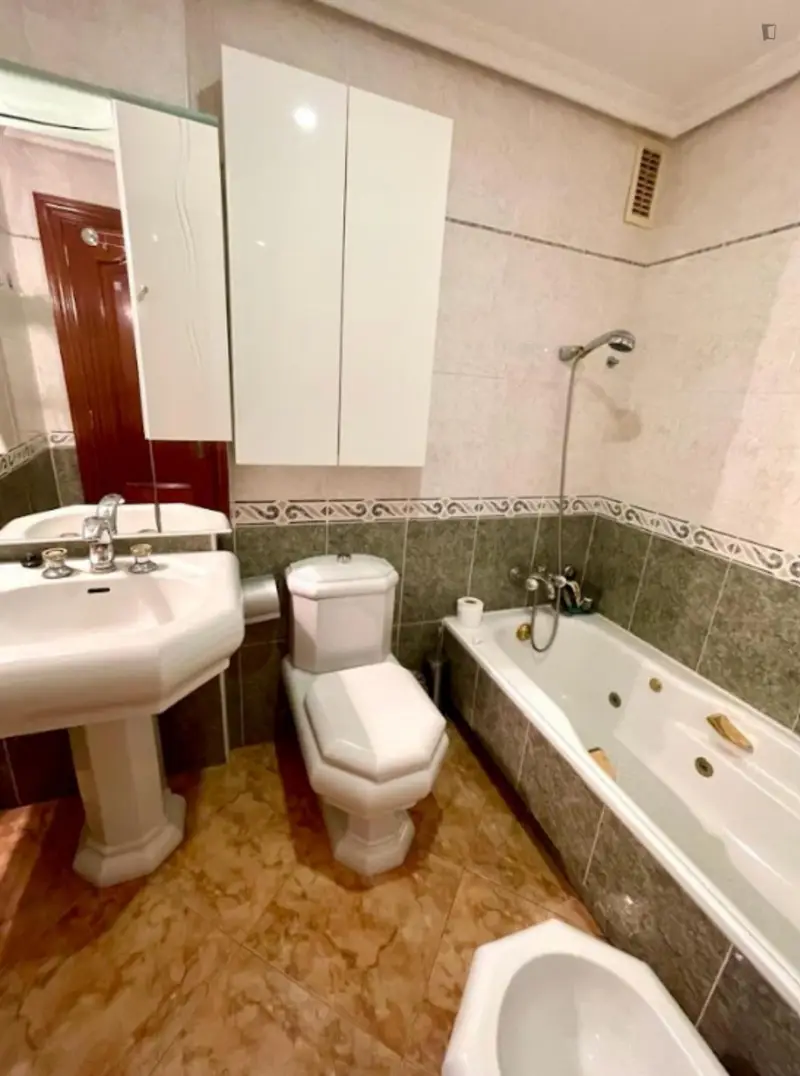 Habitacion Doble con Baño Privado para Estudiantes y Trabajadores