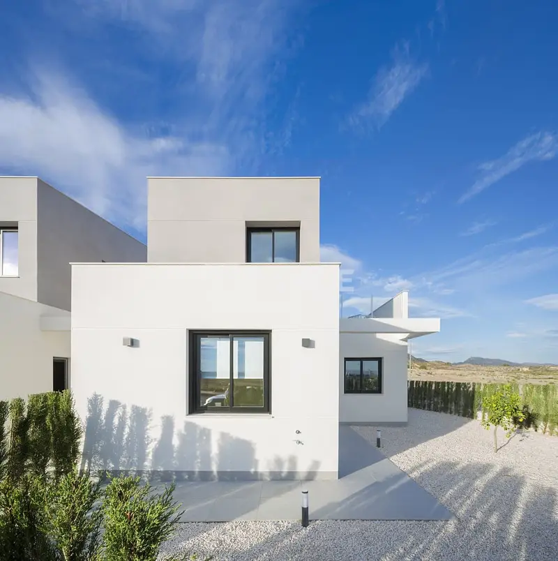 Adosados en Murcia con Vistas al Golf y Piscina Privada