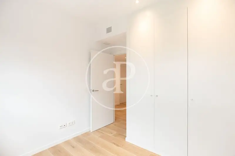 Apartamento en Finestrelles con Piscina y Terraza 92m2