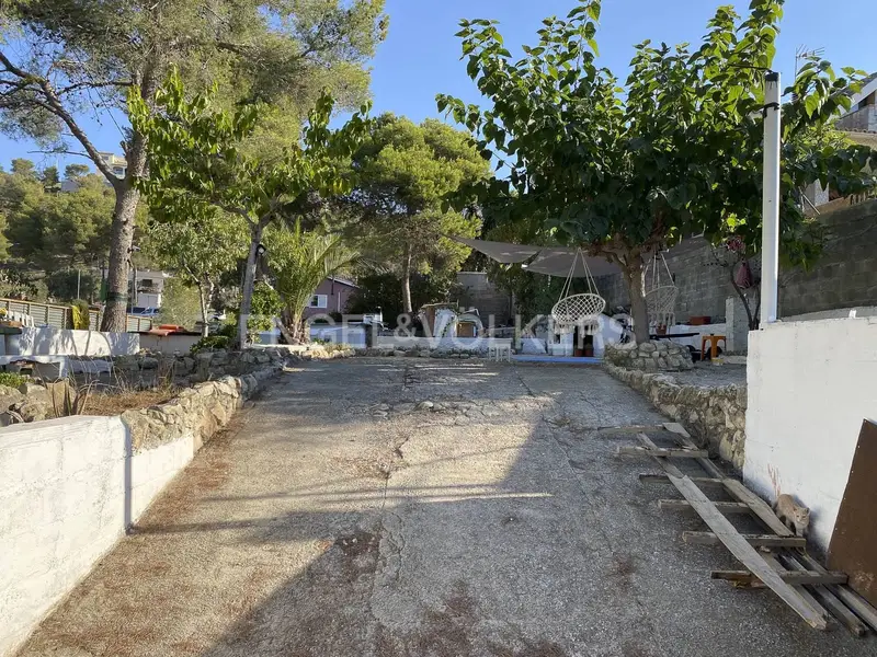 Solar en Venta en Canyelles  Barcelona