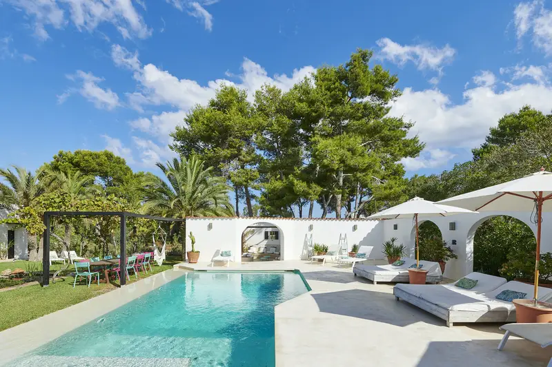 Alquiler Chalet Lujo 6 Dormitorios Ibiza Piscina Jardín