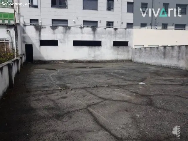 Local Comercial en Ames, Coruña - Oportunidad de Inversión