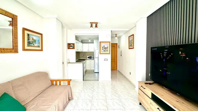 Apartamento en Nueva Torrevieja 3 Dormitorios Piscina Terraza Reformado