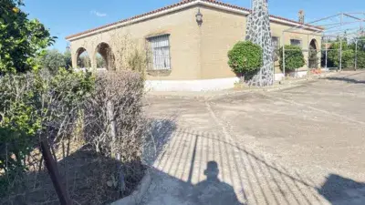 Chalet 4 habitaciones Carmona Piscina Zona Infantil