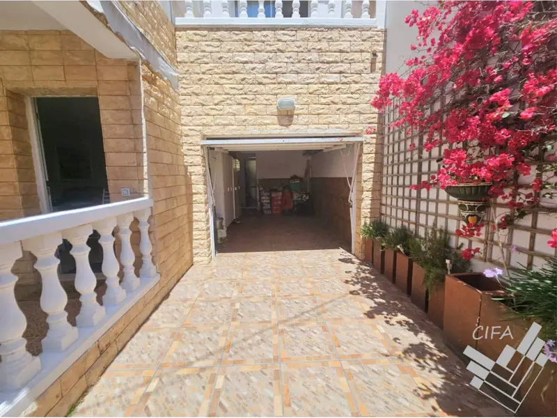 Casa Pareada en Vinaròs Con Jardín y Garaje