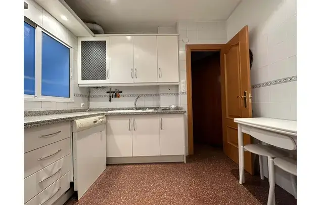 Habitacion 105m2 Granada Alquiler 3 12 Meses