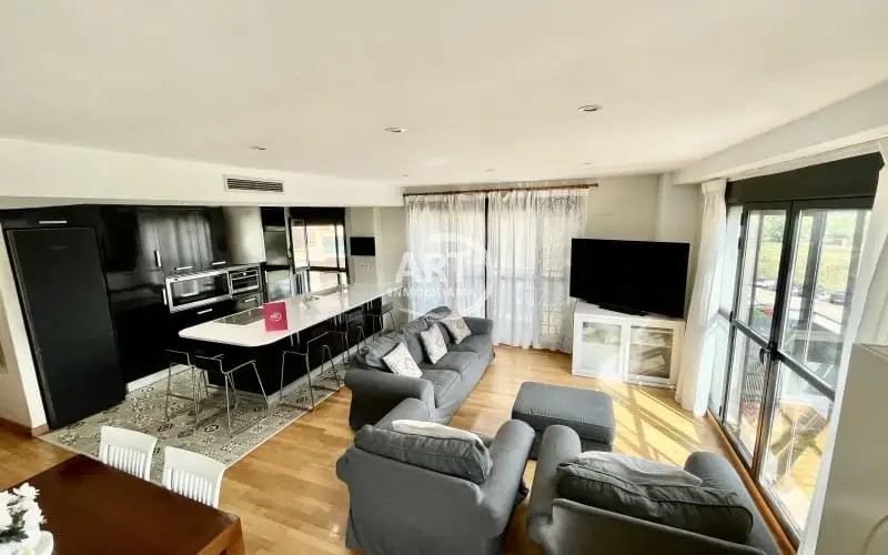Ático en Venta L Eliana Valencia 4 Dormitorios 2 Baños Terraza