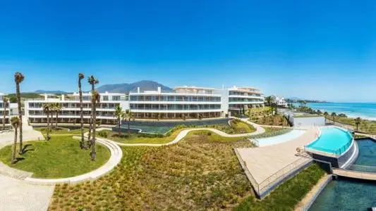Viviendas de Lujo en Primera Linea de Playa Costa del Sol