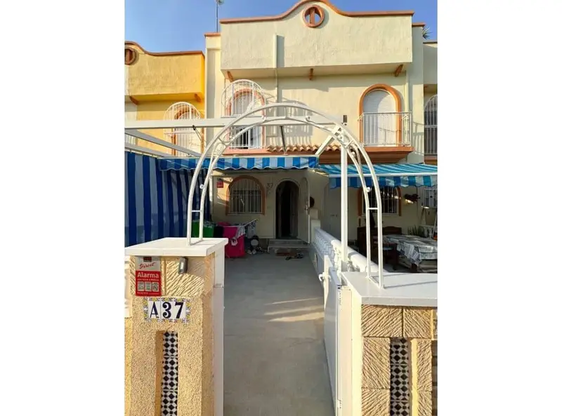 Bungalow en Alquiler Los Altos Alicante