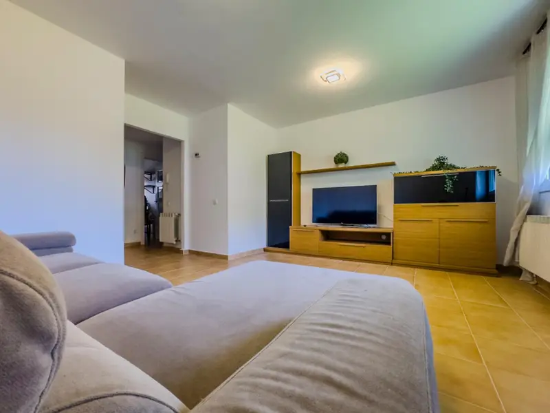 Venta Piso Reformado Treceno 2 Dormitorios Parking Vistas