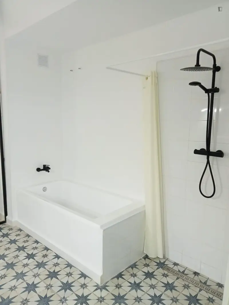 Piso 1 Dormitorio con Ventiladores y Calefactores