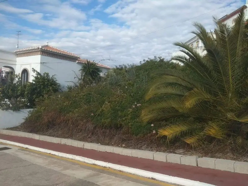 Venta Solar Vistas al Mar Maro Nerja