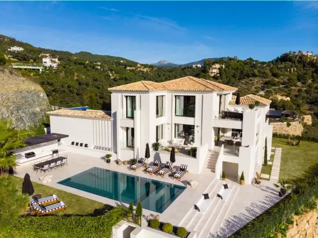 Casa-Villa de 5 Dormitorios en venta Benahavis, España