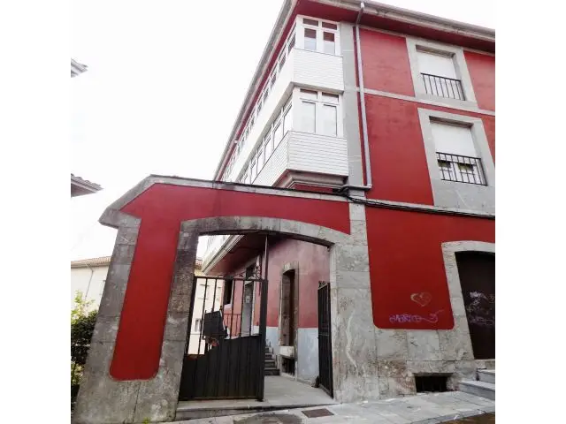 Piso en Venta en Pravia Asturias Centro Reformado
