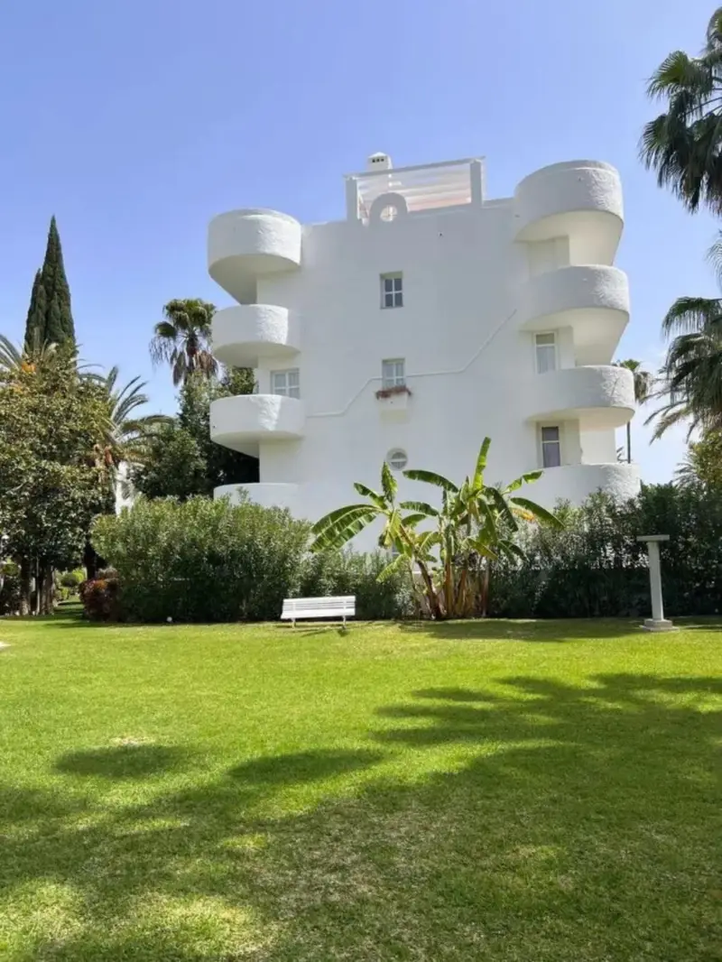 Apartamento 4 Dormitorios Milla de Oro Marbella