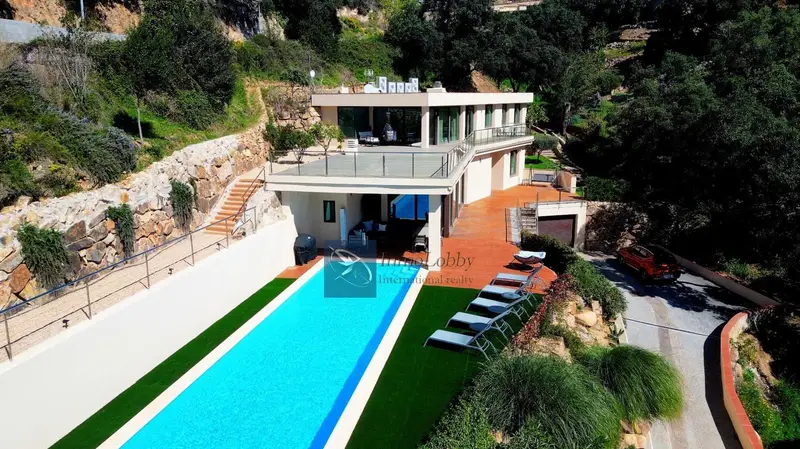 Villa en Castell d Aro con 5 dormitorios y piscina