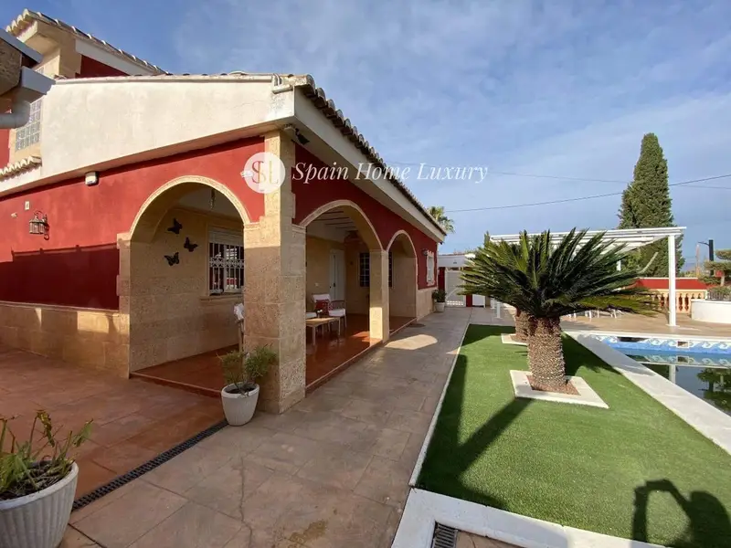 Chalet en Venta Betera Valencia Sierra Calderona Piscina Privada