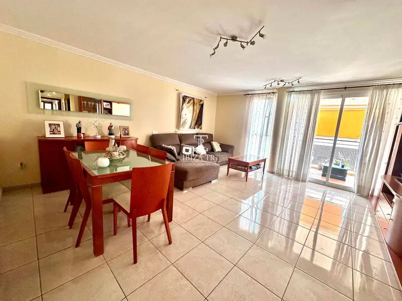 Piso en venta en Ibiza ciudad, junto al CETIS