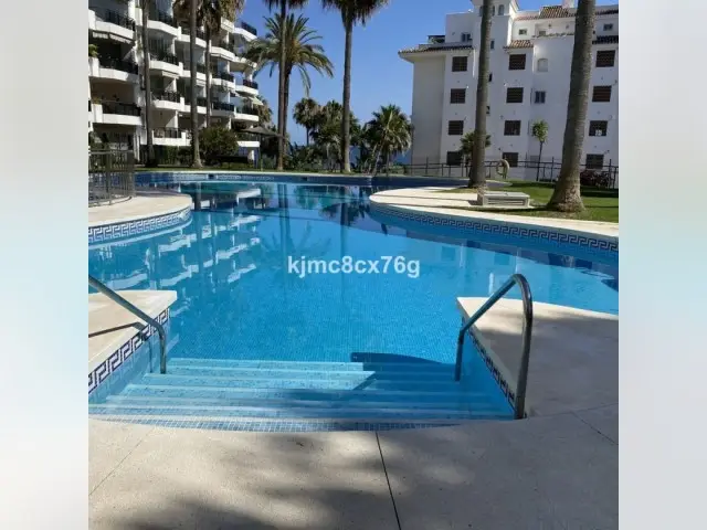 Apartamento 3 Dormitorios Primera Linea de Playa Calahonda Mijas Costa