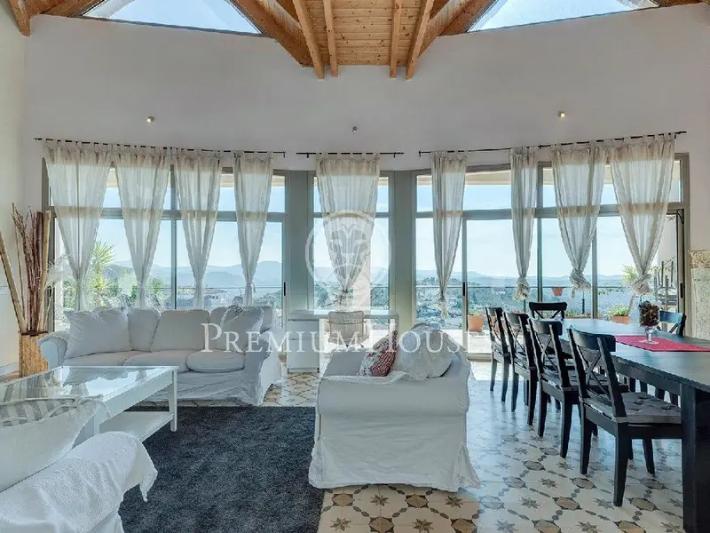 Venta Casa Piscina Can Suria Olivella Chalet Moderno Vistas Mar Montaña