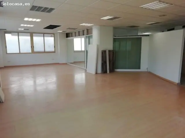Local Comercial en Zona Chimeneas Elche