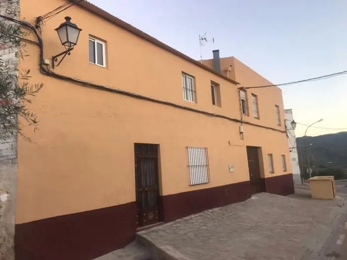 Casa Rural 3 Dormitorios Cerca del Lago