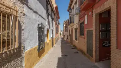 Casa en Venta en la Zubia Centro a Reformar
