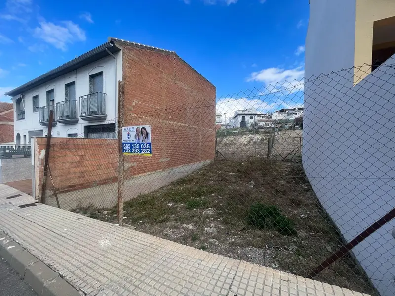 Solar en Venta Doña Mencía 115m2  Ref HDM002