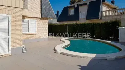 Chalet en Alquiler en la Playa de Almarada