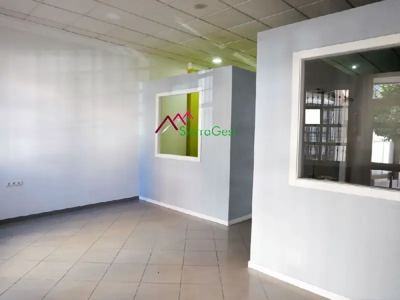 Venta Local Comercial Casco Antiguo Ubrique 83m2