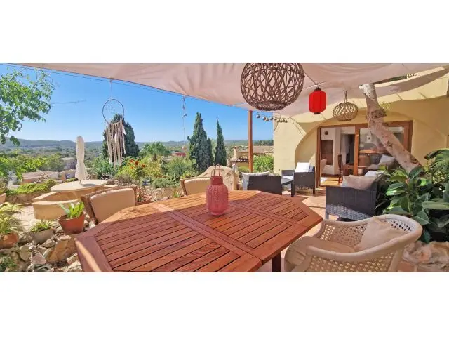 Casa de Pueblo con Vistas Panorámicas en Calvià