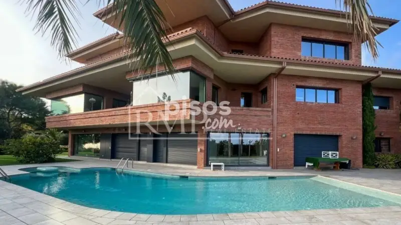 Casa de Lujo en Venta con Vistas al Mar