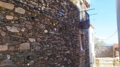 Casa en Venta en Saucelle Salamanca Uso Industrial