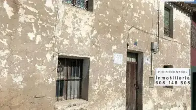 Casa en venta para reformar en Zuera, Zaragoza