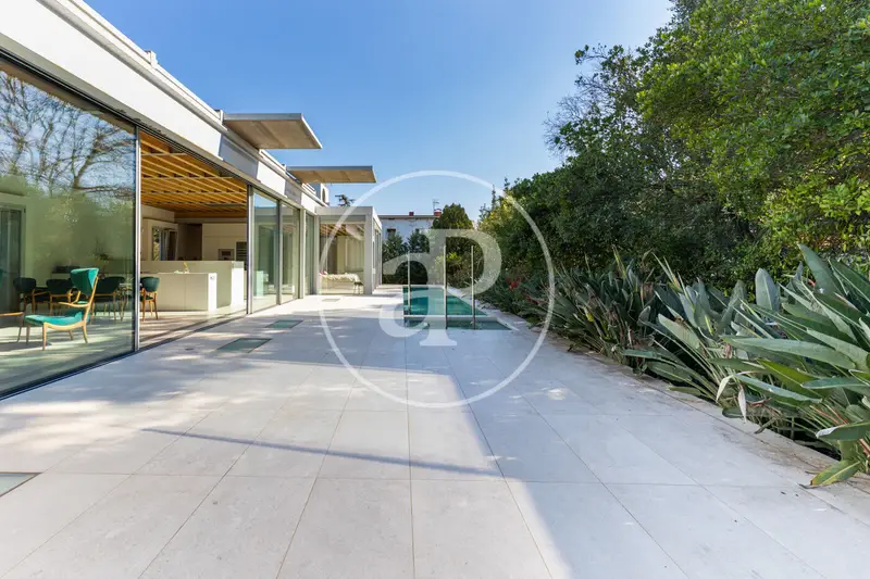 Casa de Lujo en Sant Cugat con Piscina y Jacuzzi
