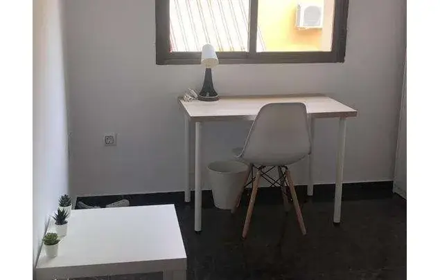 Habitación 90m² en Jaén Apartamento Amueblado Mascotas