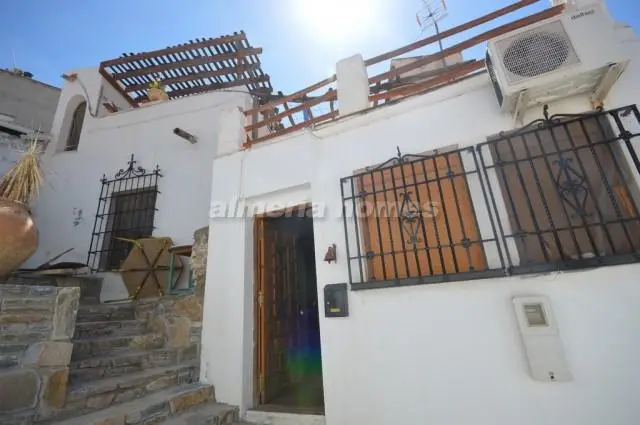 Casa de Pueblo 2 Dormitorios Sufli