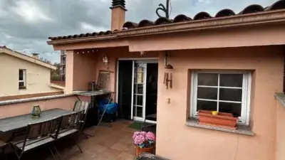 Casa adosada en venta Manlleu 216m2 4 habitaciones