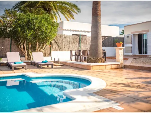 Casa Villa 5 Dormitorios Alquiler Ibiza Familia Playa Piscina Barbacoa